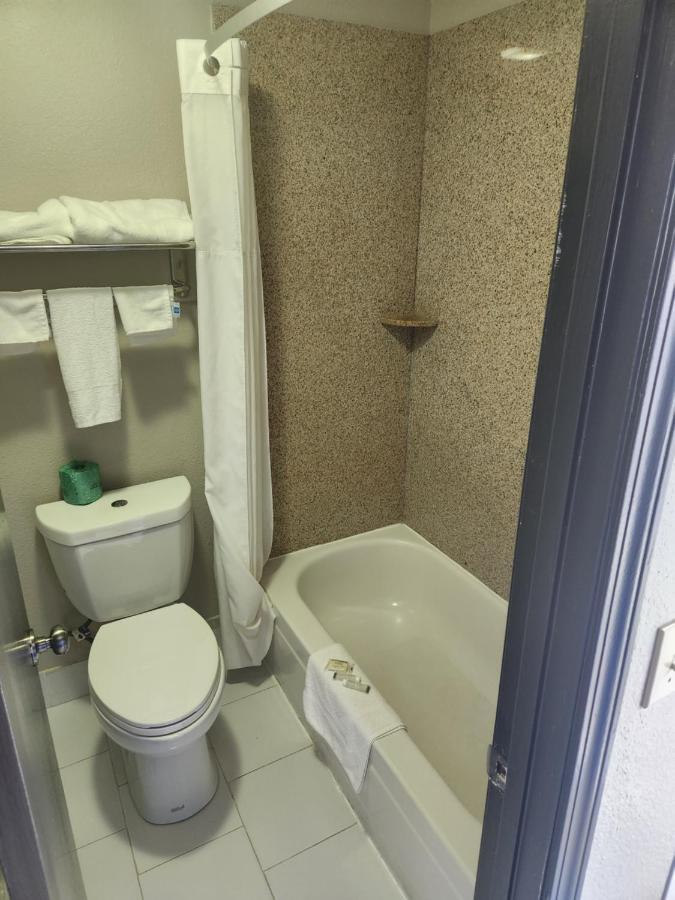 Days Inn By Wyndham Dahlonega University Area מראה חיצוני תמונה