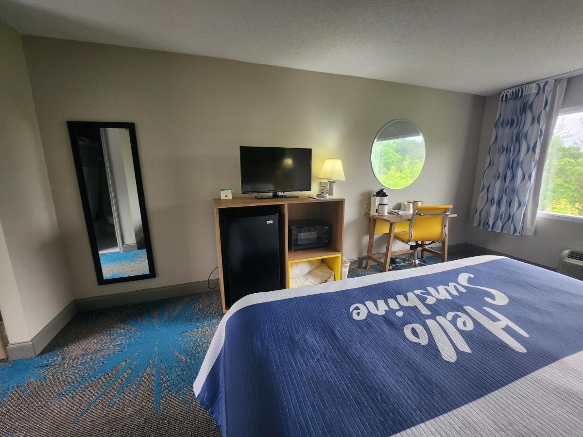 Days Inn By Wyndham Dahlonega University Area מראה חיצוני תמונה