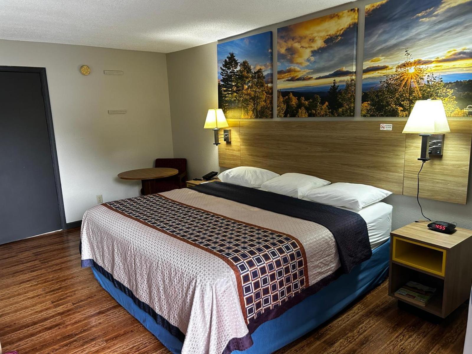 Days Inn By Wyndham Dahlonega University Area מראה חיצוני תמונה