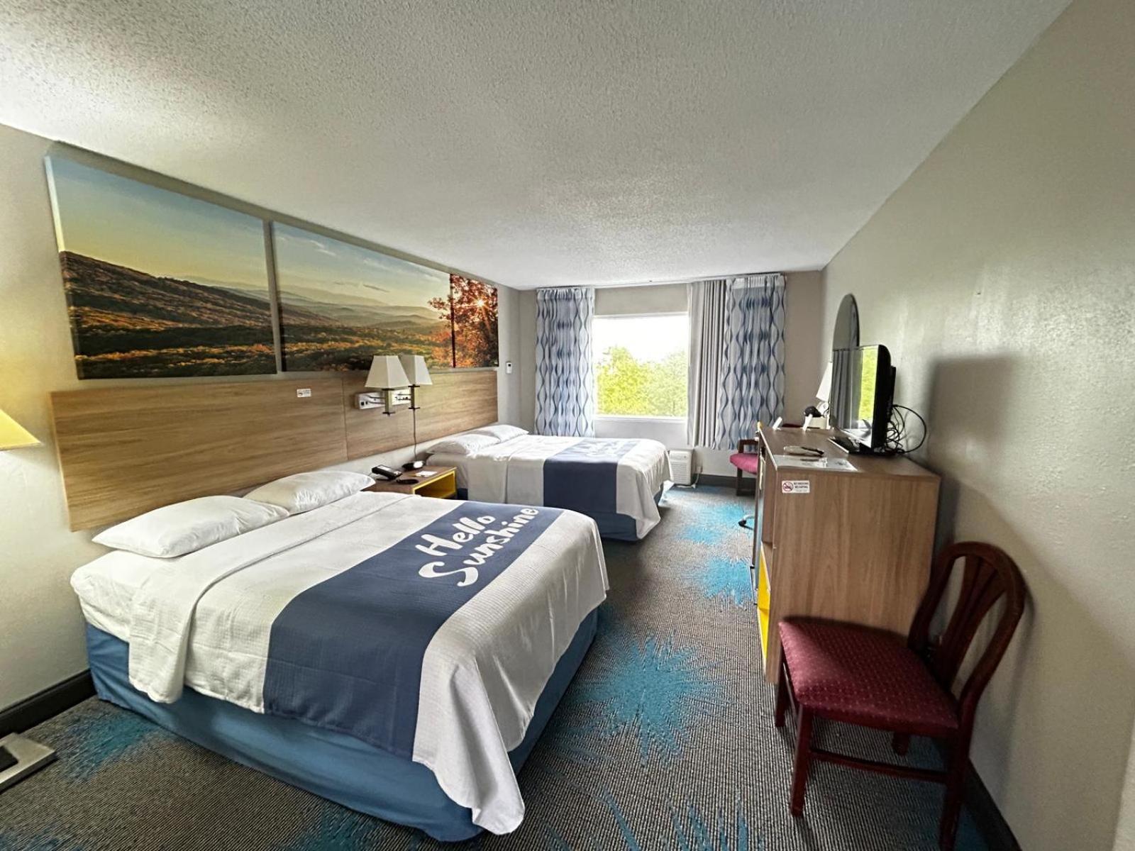 Days Inn By Wyndham Dahlonega University Area מראה חיצוני תמונה