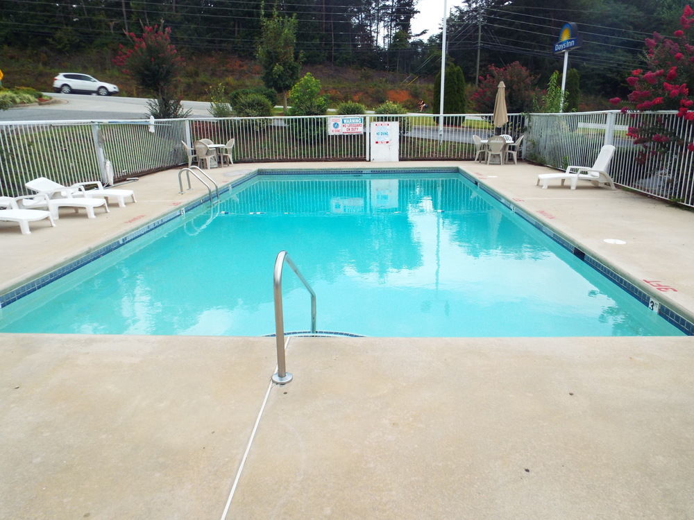 Days Inn By Wyndham Dahlonega University Area מראה חיצוני תמונה