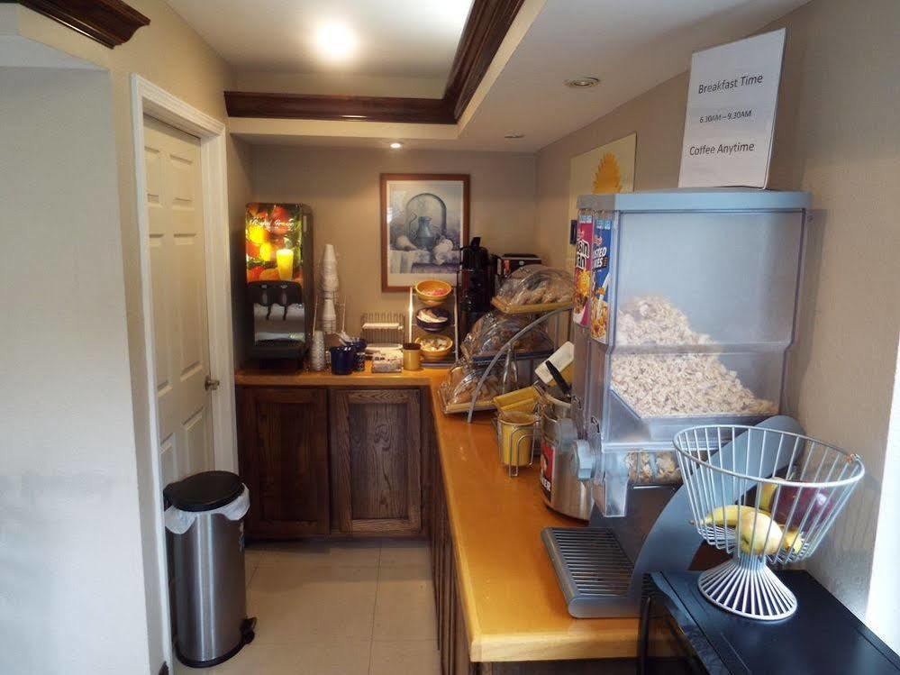 Days Inn By Wyndham Dahlonega University Area מראה חיצוני תמונה